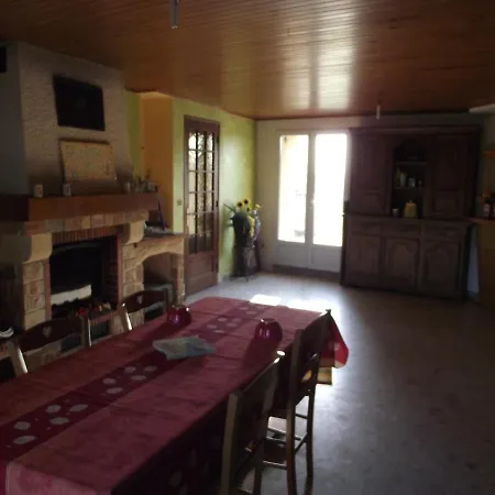 Domaine Des Cigales, D'hotes Saint-Martin-d'Aout